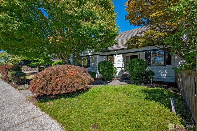4902 NE 70th Street, Seattle, WA 98115