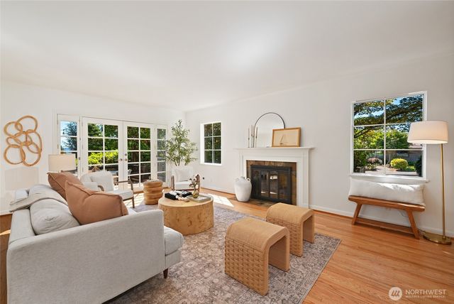 4902 NE 70th Street, Seattle, WA 98115