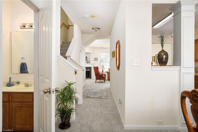 121 Crane Creek Way, Lexington, NC 27295