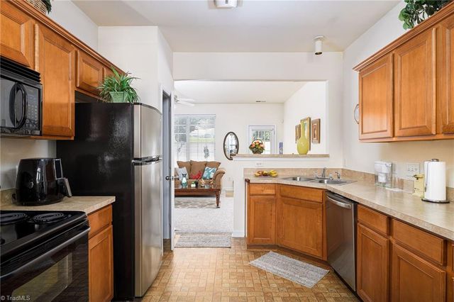 121 Crane Creek Way, Lexington, NC 27295