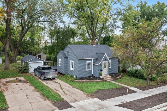 406 5th Street NW, Montgomery, MN 56069