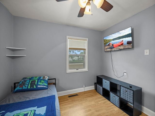 406 5th Street NW, Montgomery, MN 56069