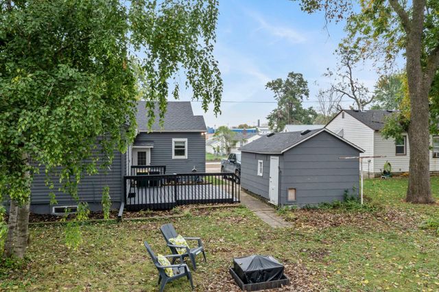 406 5th Street NW, Montgomery, MN 56069