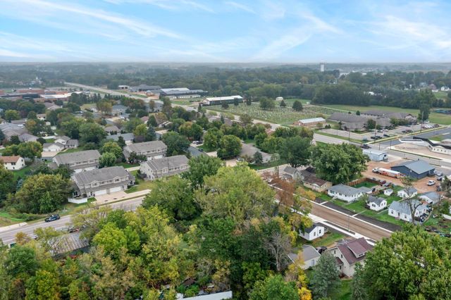 406 5th Street NW, Montgomery, MN 56069