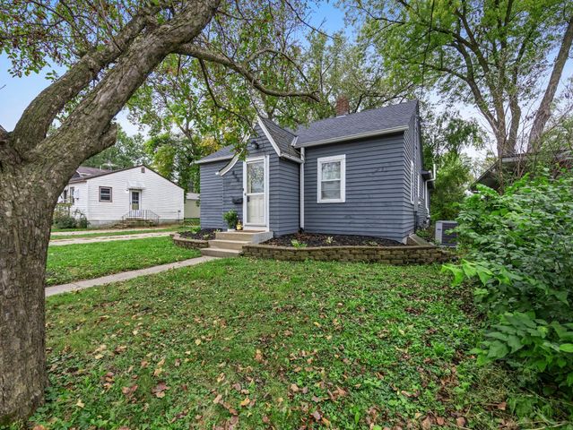 406 5th Street NW, Montgomery, MN 56069