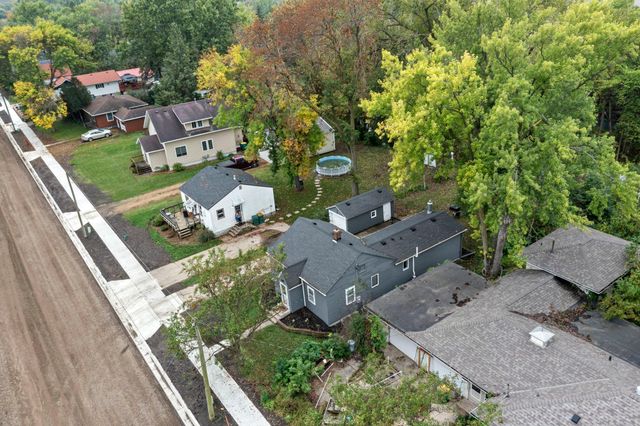 406 5th Street NW, Montgomery, MN 56069