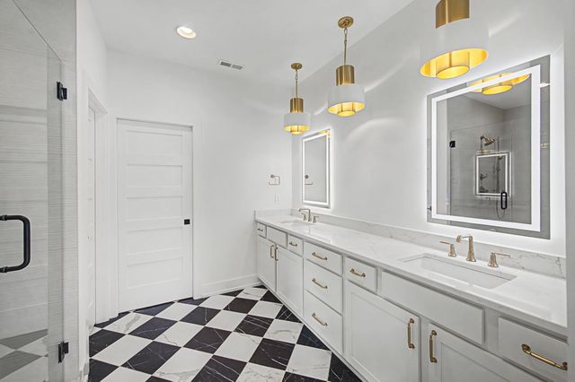 800 45th Ave, N, Nashville, TN 37209