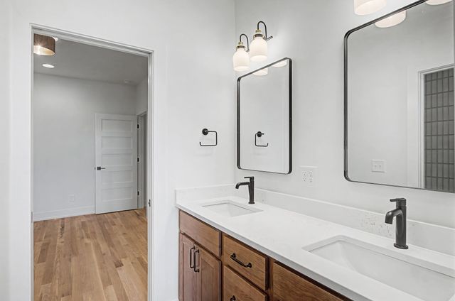 800 45th Ave, N, Nashville, TN 37209