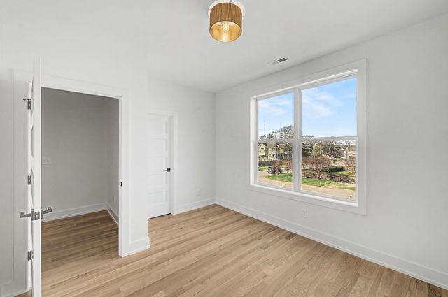 800 45th Ave, N, Nashville, TN 37209