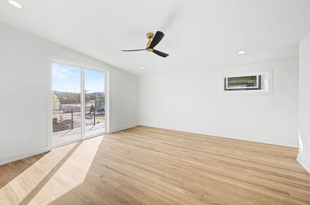 800 45th Ave, N, Nashville, TN 37209