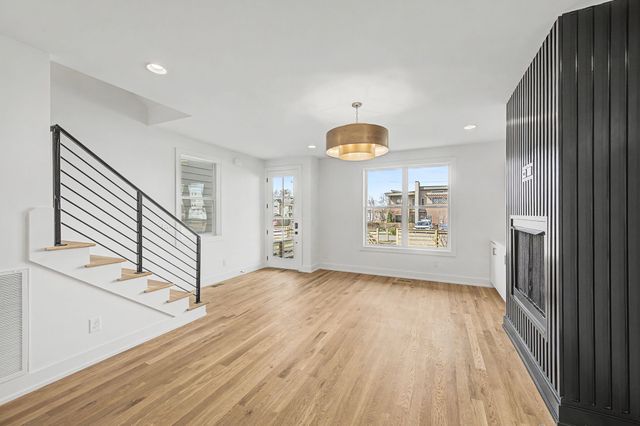 800 45th Ave, N, Nashville, TN 37209