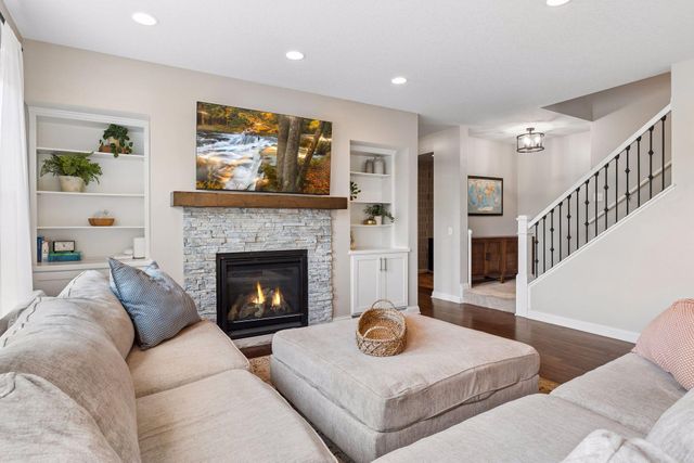 16515 61st Avenue N, Plymouth, MN 55446
