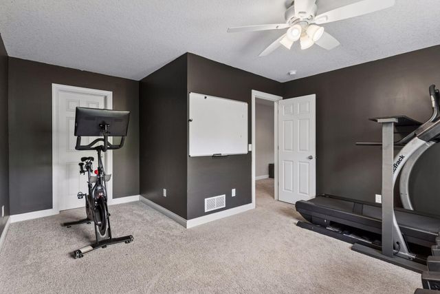 16515 61st Avenue N, Plymouth, MN 55446