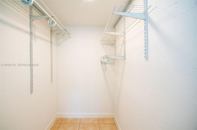 2340 SW 16th St, Miami, FL 33145
