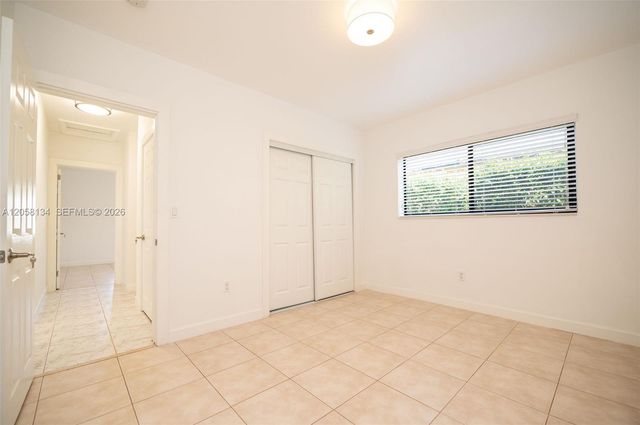 2340 SW 16th St, Miami, FL 33145