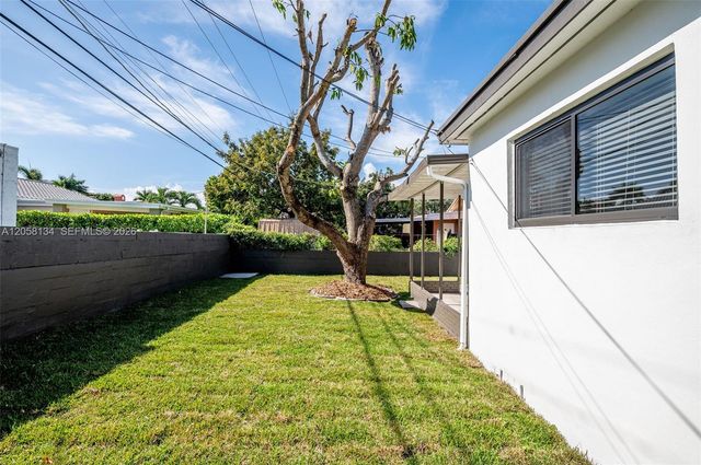 2340 SW 16th St, Miami, FL 33145
