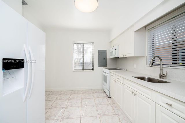 2340 SW 16th St, Miami, FL 33145