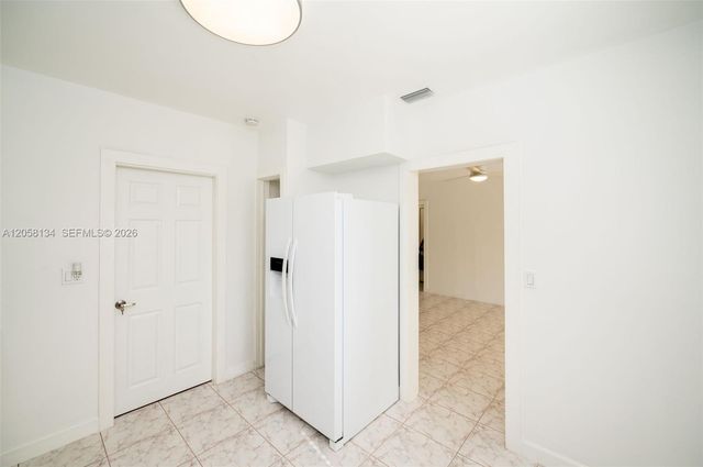 2340 SW 16th St, Miami, FL 33145