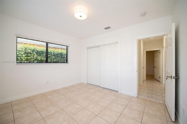 2340 SW 16th St, Miami, FL 33145