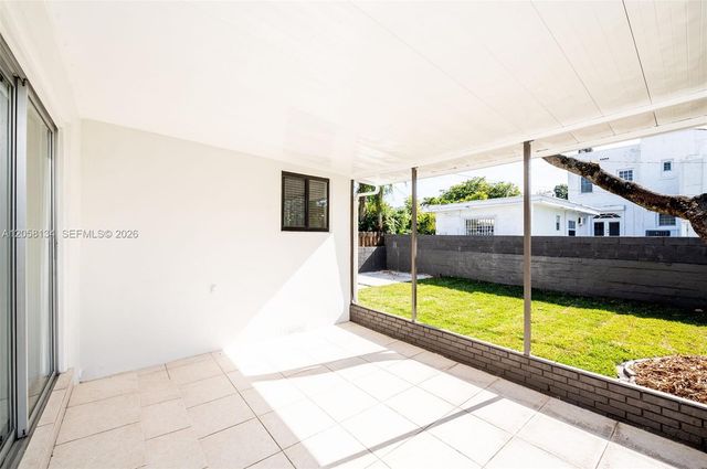 2340 SW 16th St, Miami, FL 33145