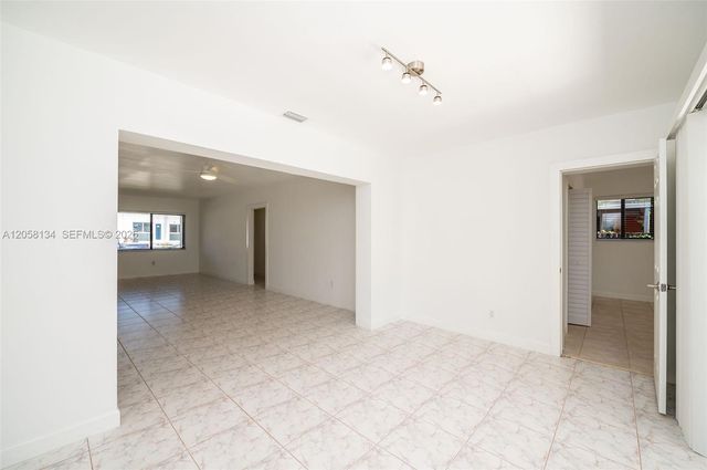 2340 SW 16th St, Miami, FL 33145