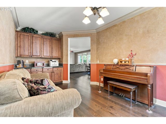 39583 WALL St, Sandy, OR 97055