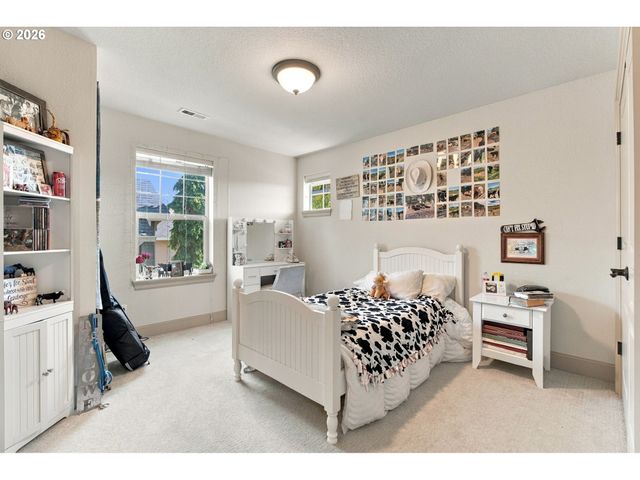 39583 WALL St, Sandy, OR 97055