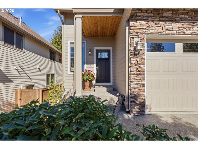 39583 WALL St, Sandy, OR 97055