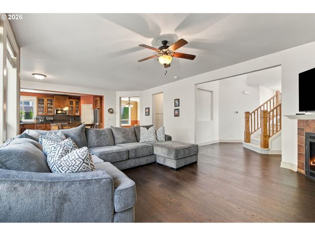 39583 WALL St, Sandy, OR 97055