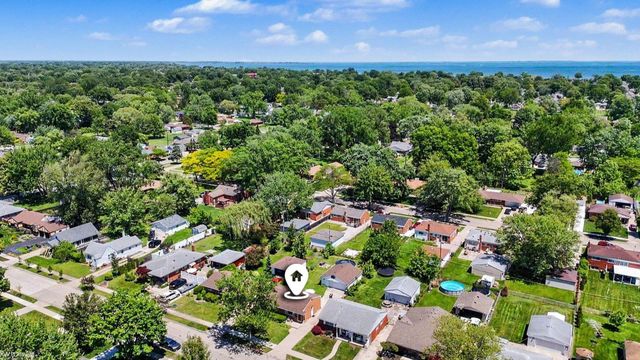 29808 Maplegrove Street, St Clair Shores, MI 48082