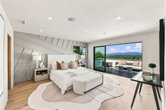 4949 Bilmoor Avenue, Tarzana, CA 91356
