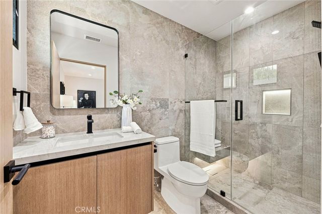 4949 Bilmoor Avenue, Tarzana, CA 91356