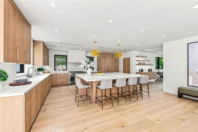 4949 Bilmoor Avenue, Tarzana, CA 91356
