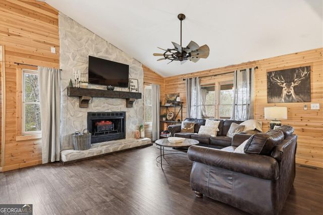 130 Clark Drive, Ellijay, GA 30540