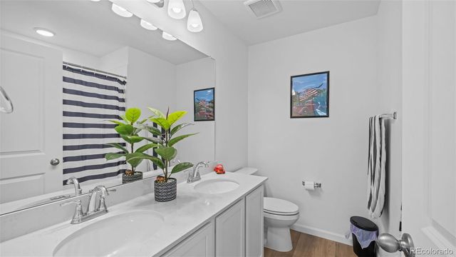 24770 E 39th Avenue, Aurora, CO 80019