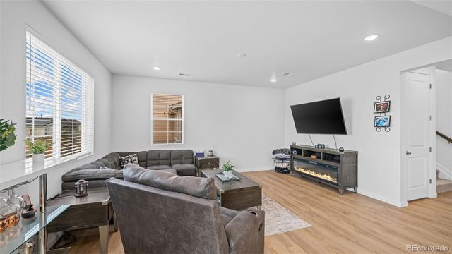 24770 E 39th Avenue, Aurora, CO 80019