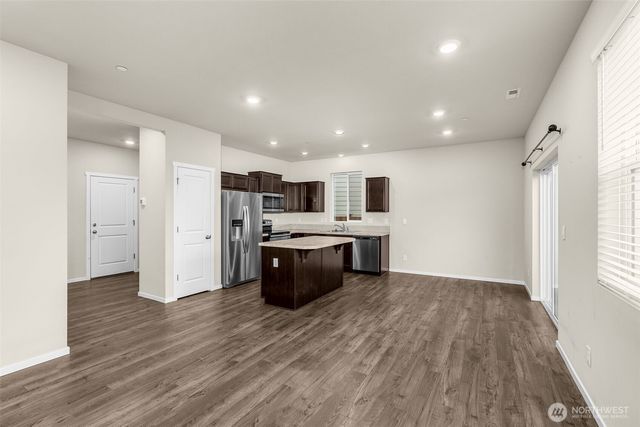 10957 188th Street E, Puyallup, WA 98374