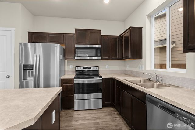 10957 188th Street E, Puyallup, WA 98374