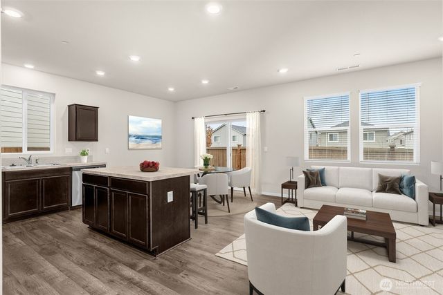 10957 188th Street E, Puyallup, WA 98374