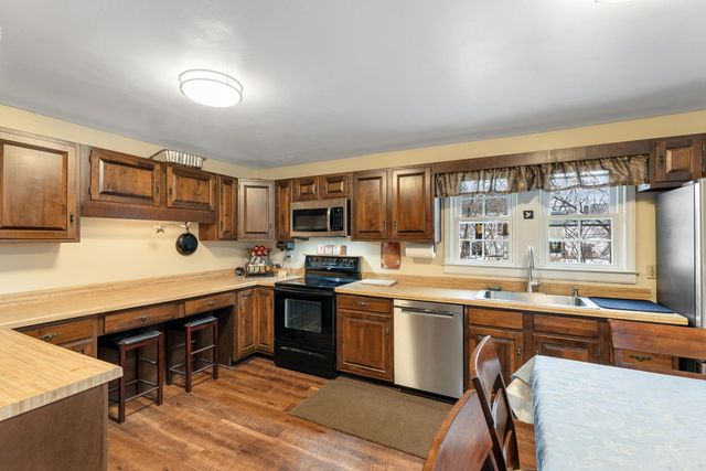 19 Woodlawn Road, Burlington, VT 05408