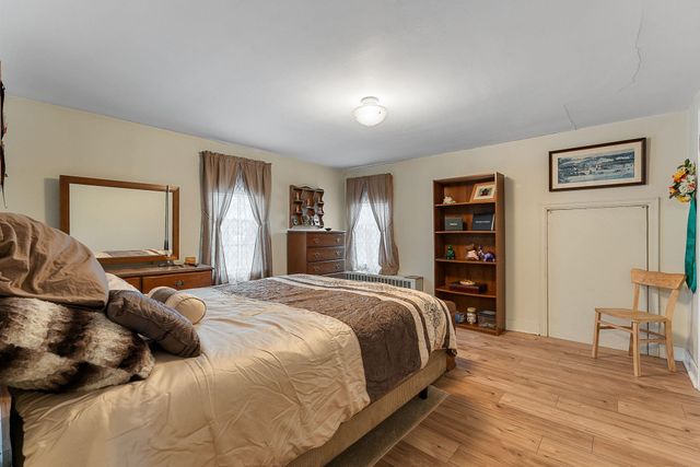 19 Woodlawn Road, Burlington, VT 05408