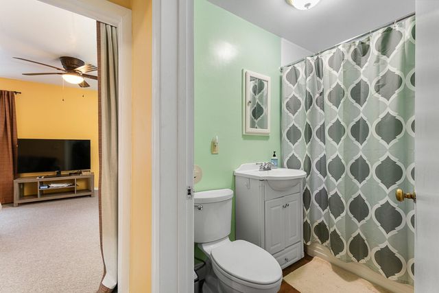 19 Woodlawn Road, Burlington, VT 05408