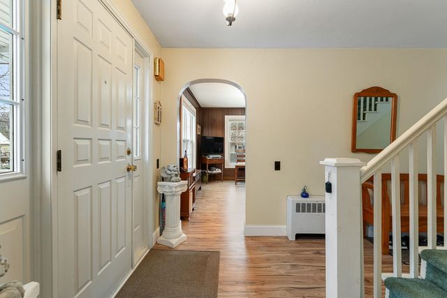 19 Woodlawn Road, Burlington, VT 05408