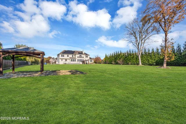 185 Dayna Court, Toms River, NJ 08753