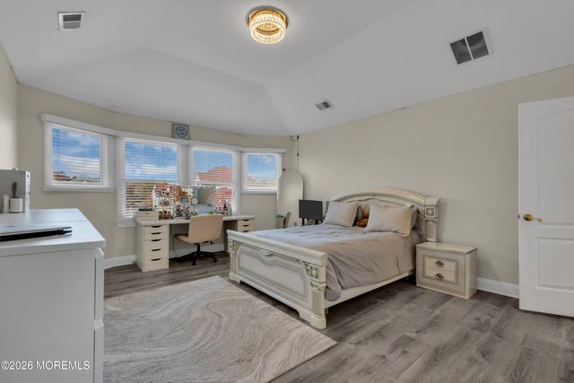 185 Dayna Court, Toms River, NJ 08753