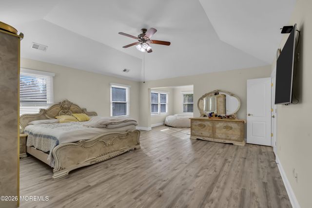 185 Dayna Court, Toms River, NJ 08753