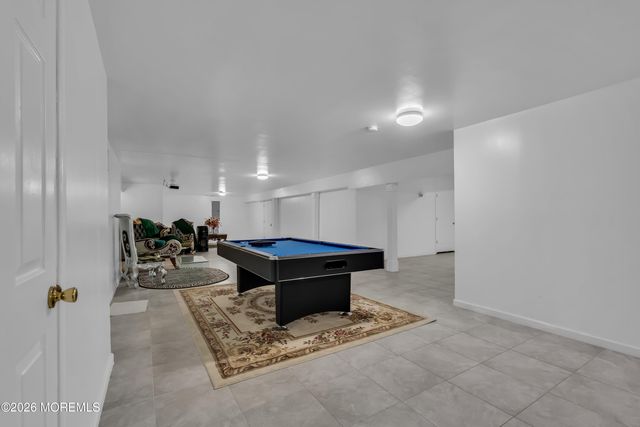 185 Dayna Court, Toms River, NJ 08753