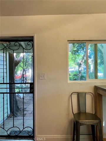 13516 Dyer Street, Sylmar, CA 91342