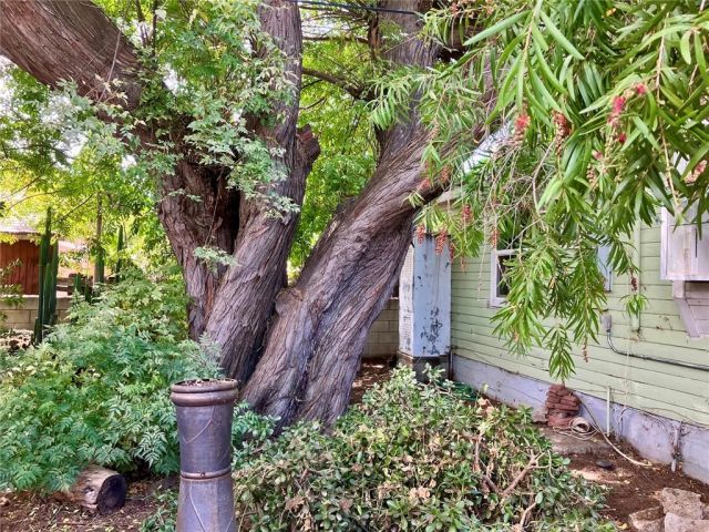 13516 Dyer Street, Sylmar, CA 91342