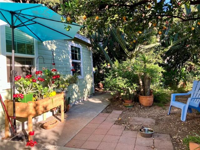 13516 Dyer Street, Sylmar, CA 91342